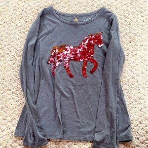 Long sleeve pony shirt